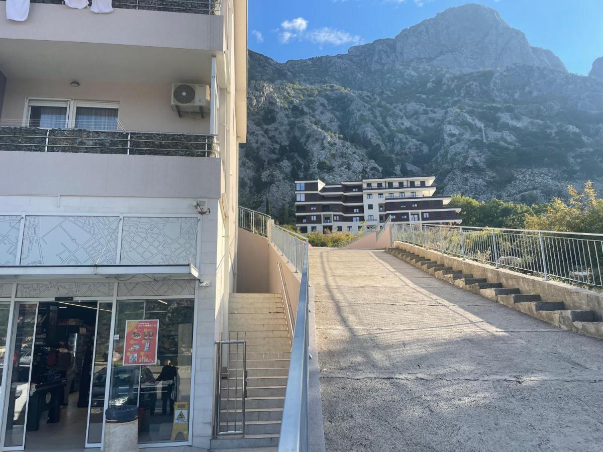 Miracle Apartment Kotor Buitenkant foto